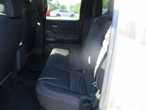2024 Nissan Frontier — image 5