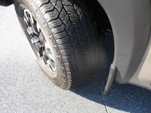2024 Nissan Frontier — image 9