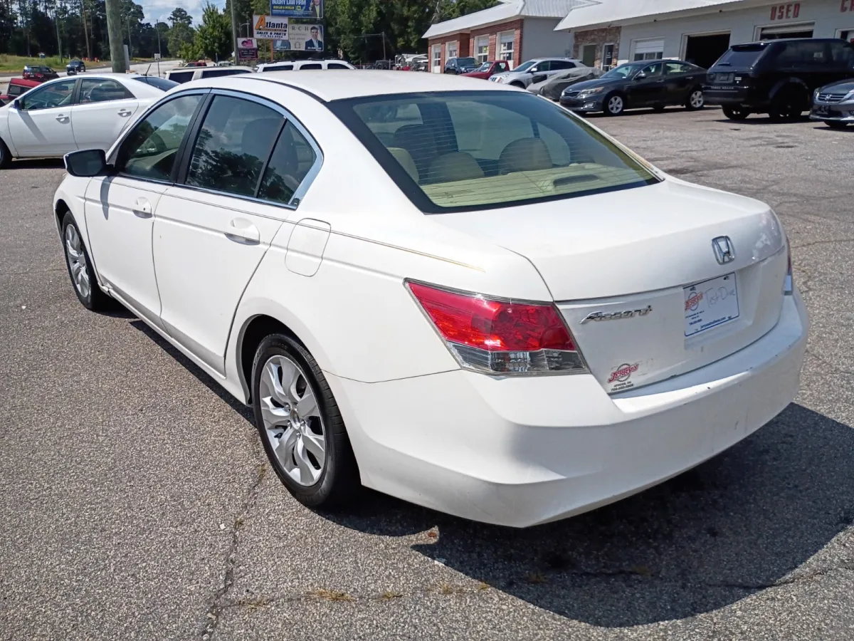 2009 Honda Accord — image 3