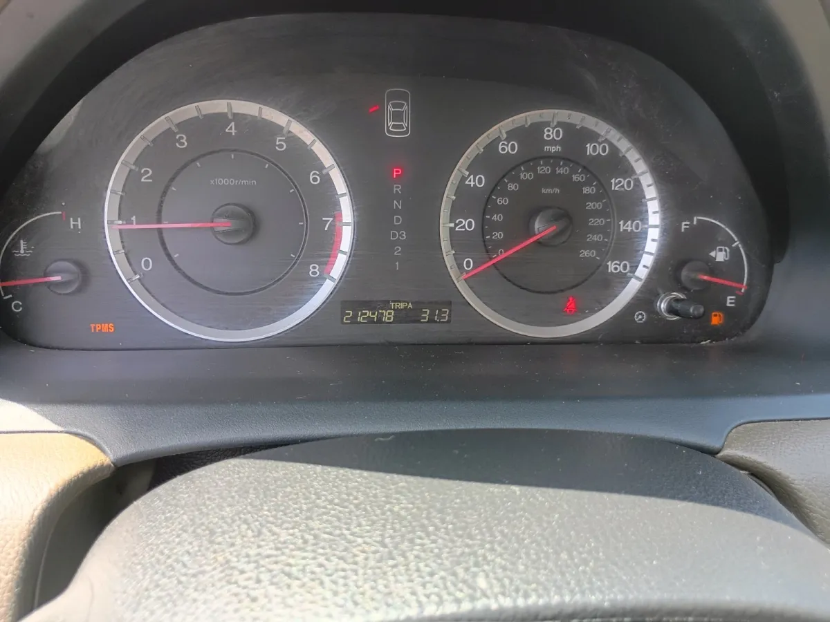 2009 Honda Accord — image 7