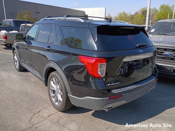 2020 Ford Explorer — image 3