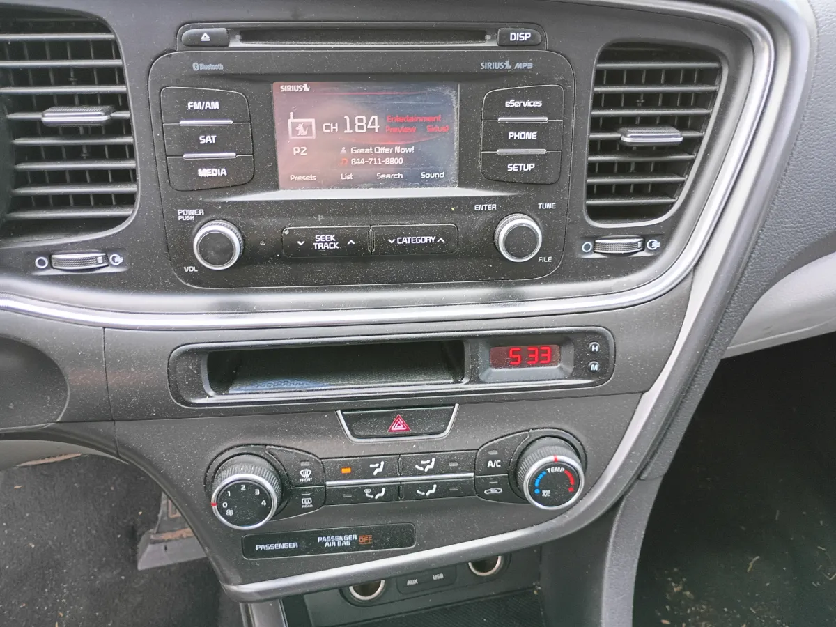 2015 Kia Optima — image 8