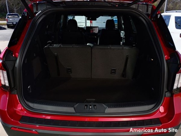 2026 Ford Explorer — image 4