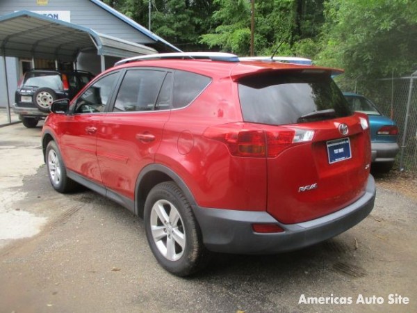 2014 Toyota RAV4 — image 3