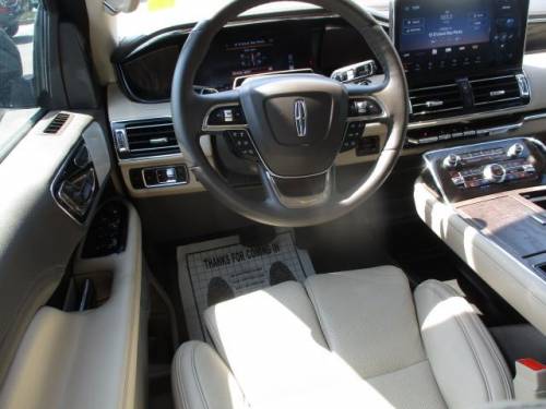 2024 Lincoln Navigator — image 5