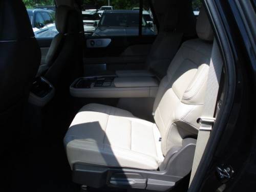 2024 Lincoln Navigator — image 6