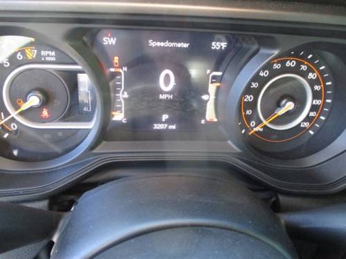 2024 Jeep Gladiator — image 9