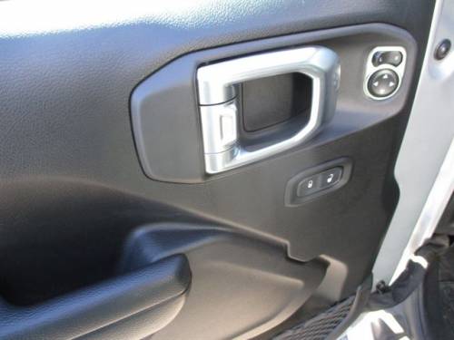 2024 Jeep Gladiator — image 17