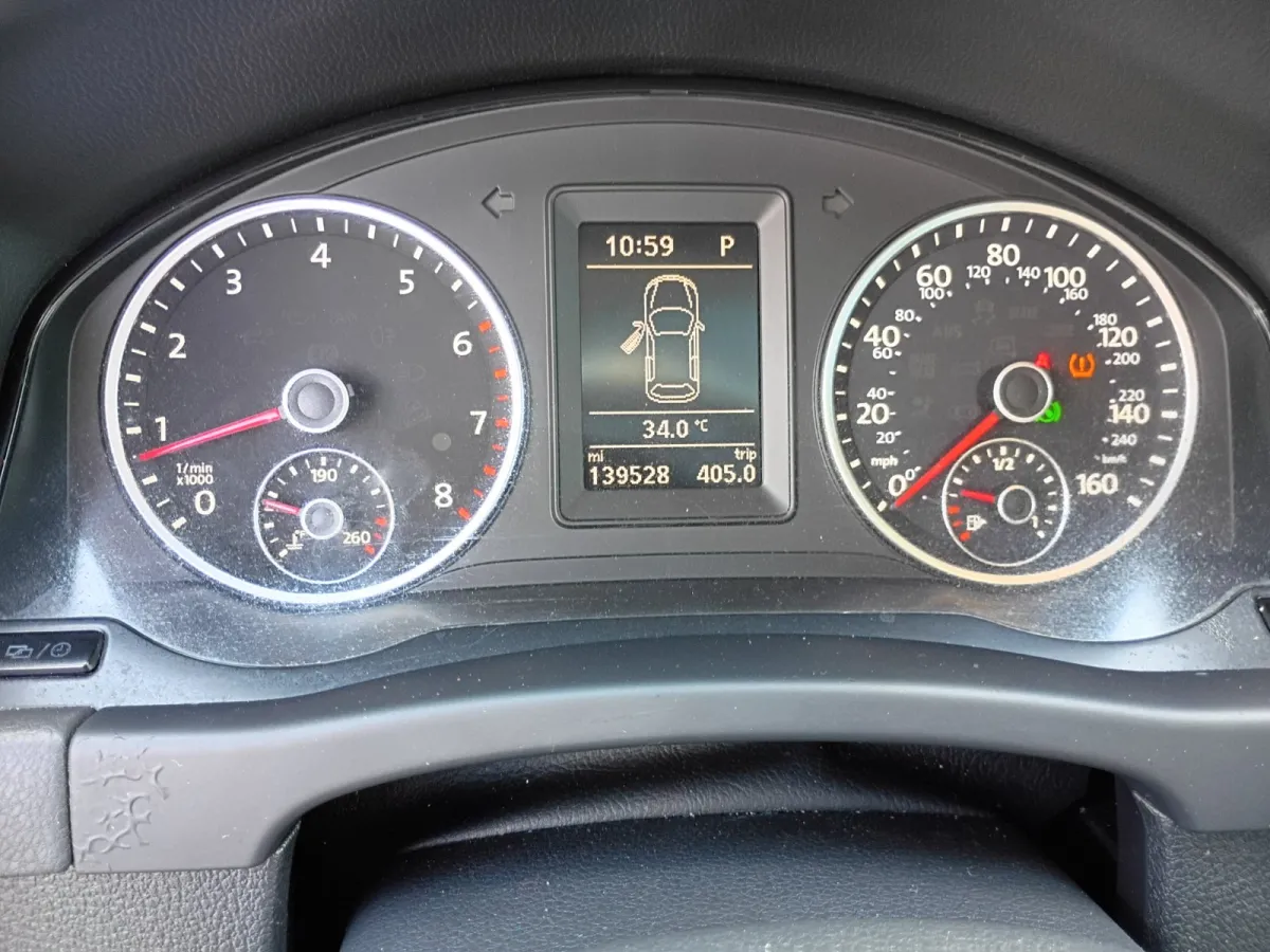 2016 Volkswagen Tiguan — image 8