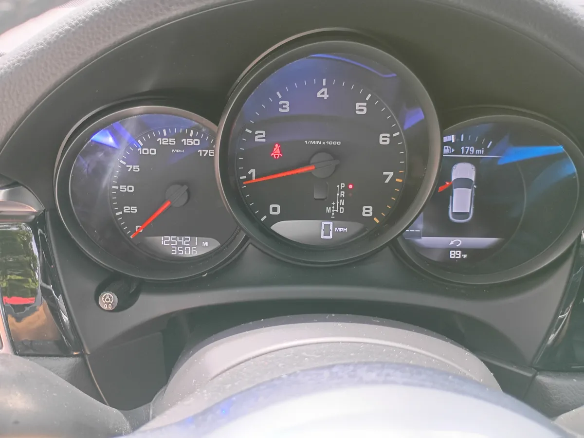 2018 Porsche Macan — image 7