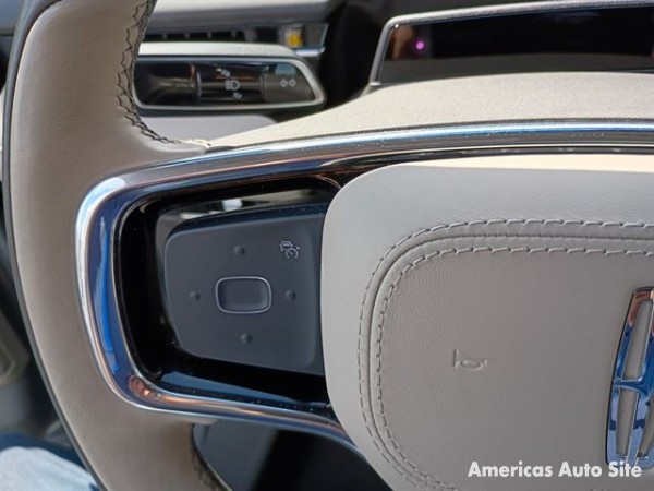 2024 Lincoln Navigator — image 16