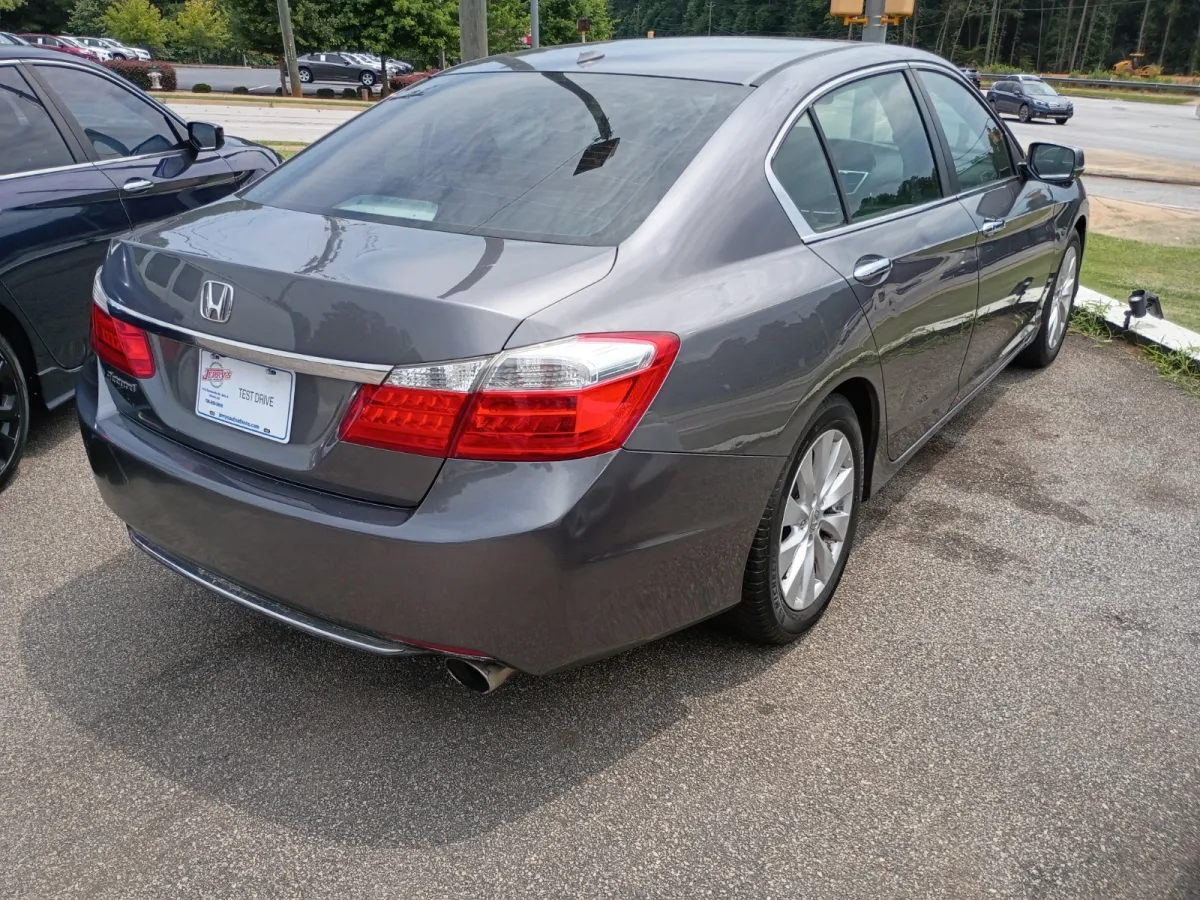 2013 Honda Accord — image 3