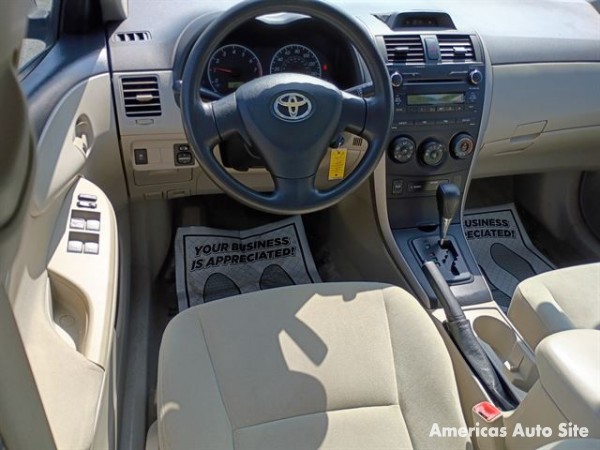 2013 Toyota Corolla — image 4