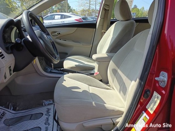2013 Toyota Corolla — image 6