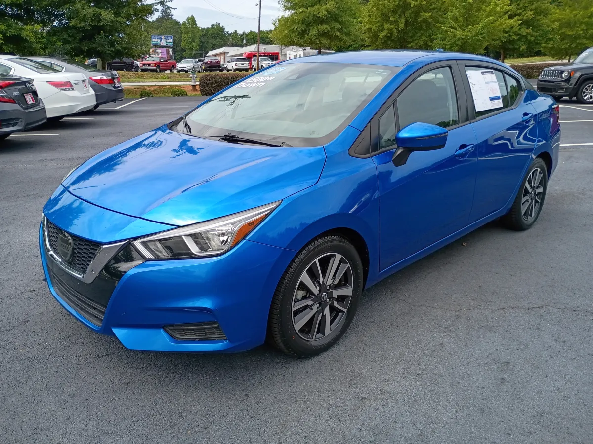 2021 Nissan Versa — image 2