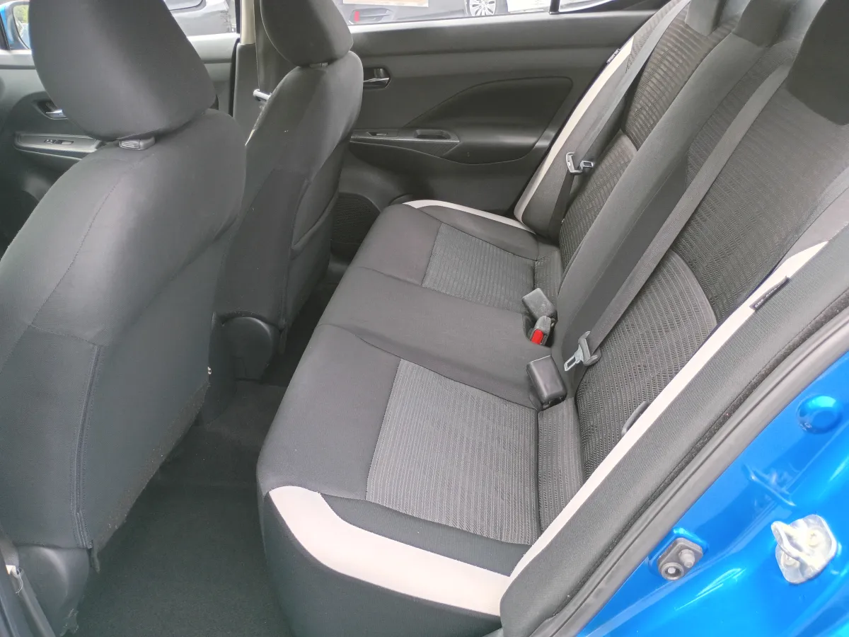 2021 Nissan Versa — image 5
