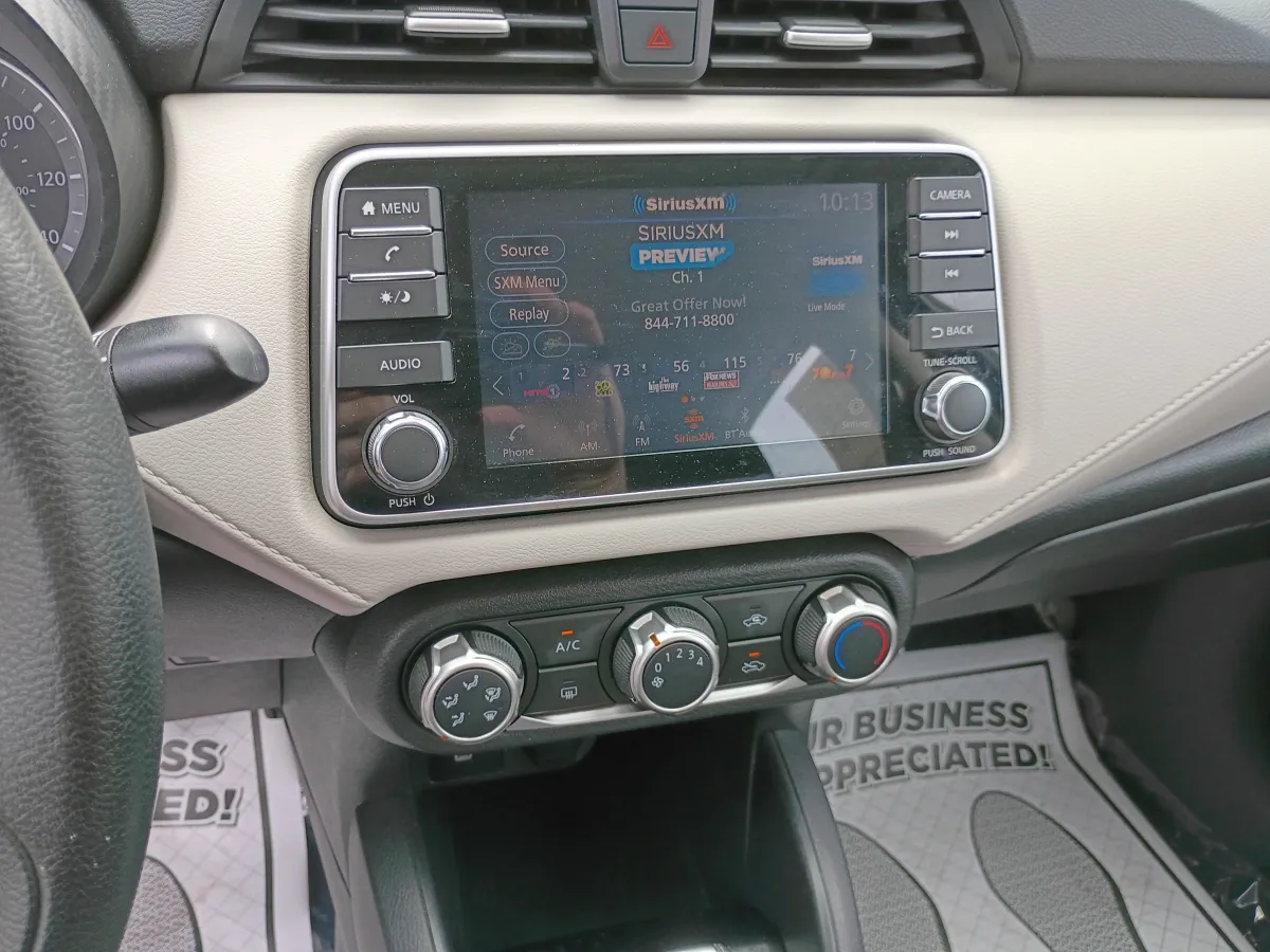 2021 Nissan Versa — image 8