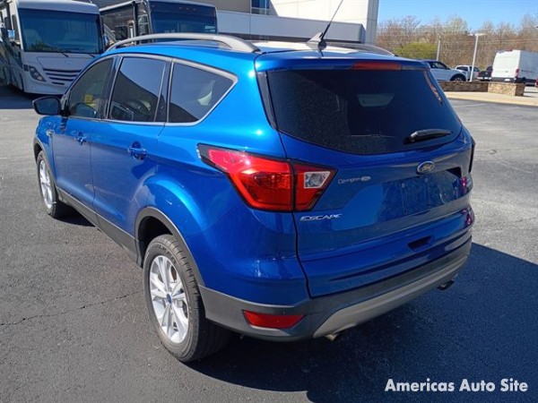 2019 Ford Escape — image 2