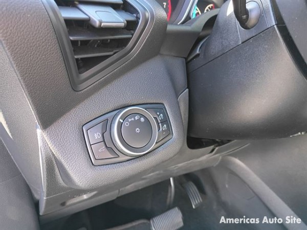 2019 Ford Escape — image 15