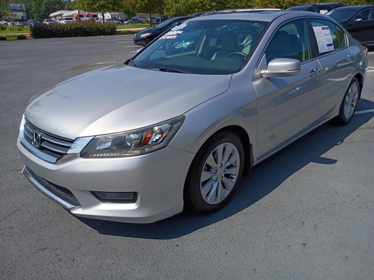 2014 Honda Accord — image 2