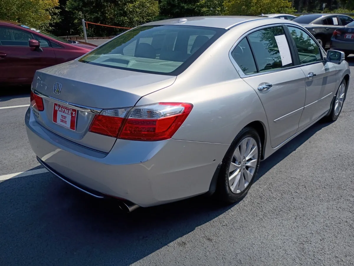 2014 Honda Accord — image 3