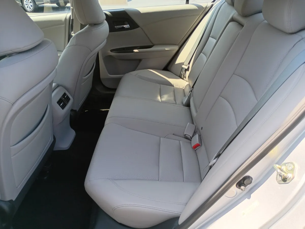 2014 Honda Accord — image 5