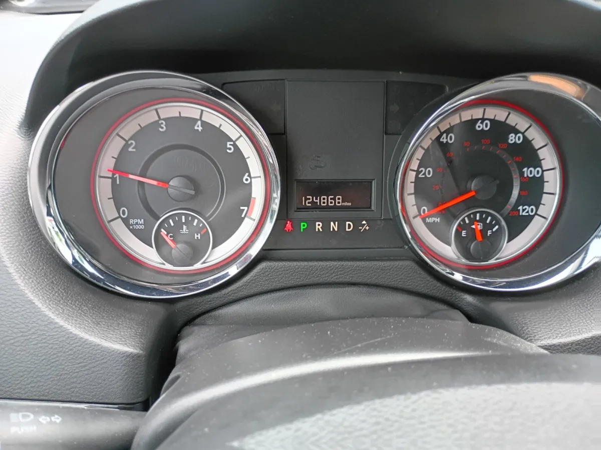 2017 Dodge Grand Caravan — image 9