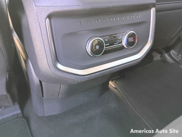 2025 Ford Expedition — image 8