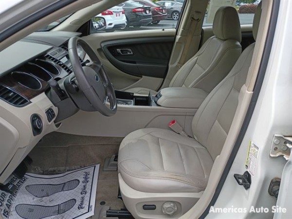 2012 Ford Taurus — image 6