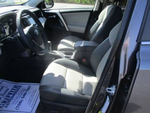 2014 Toyota RAV4 — image 6