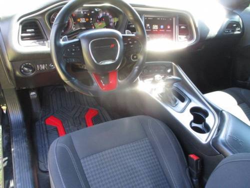2016 Dodge Challenger — image 4