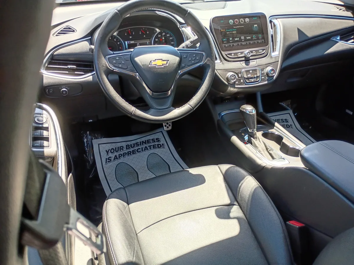 2016 Chevrolet Malibu — image 4