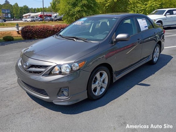 2011 Toyota Corolla — image 2
