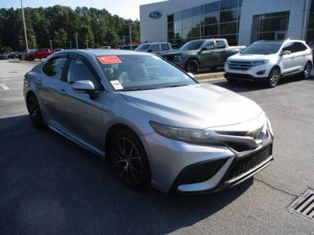 2024 Toyota Camry — image 2