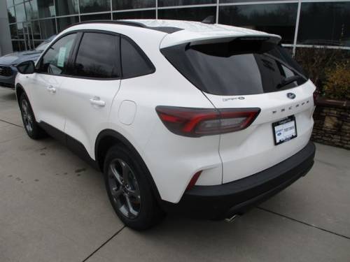 2026 Ford Escape — image 3