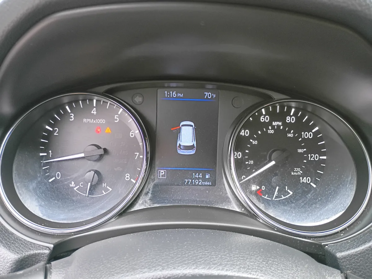 2019 Nissan Rogue — image 8