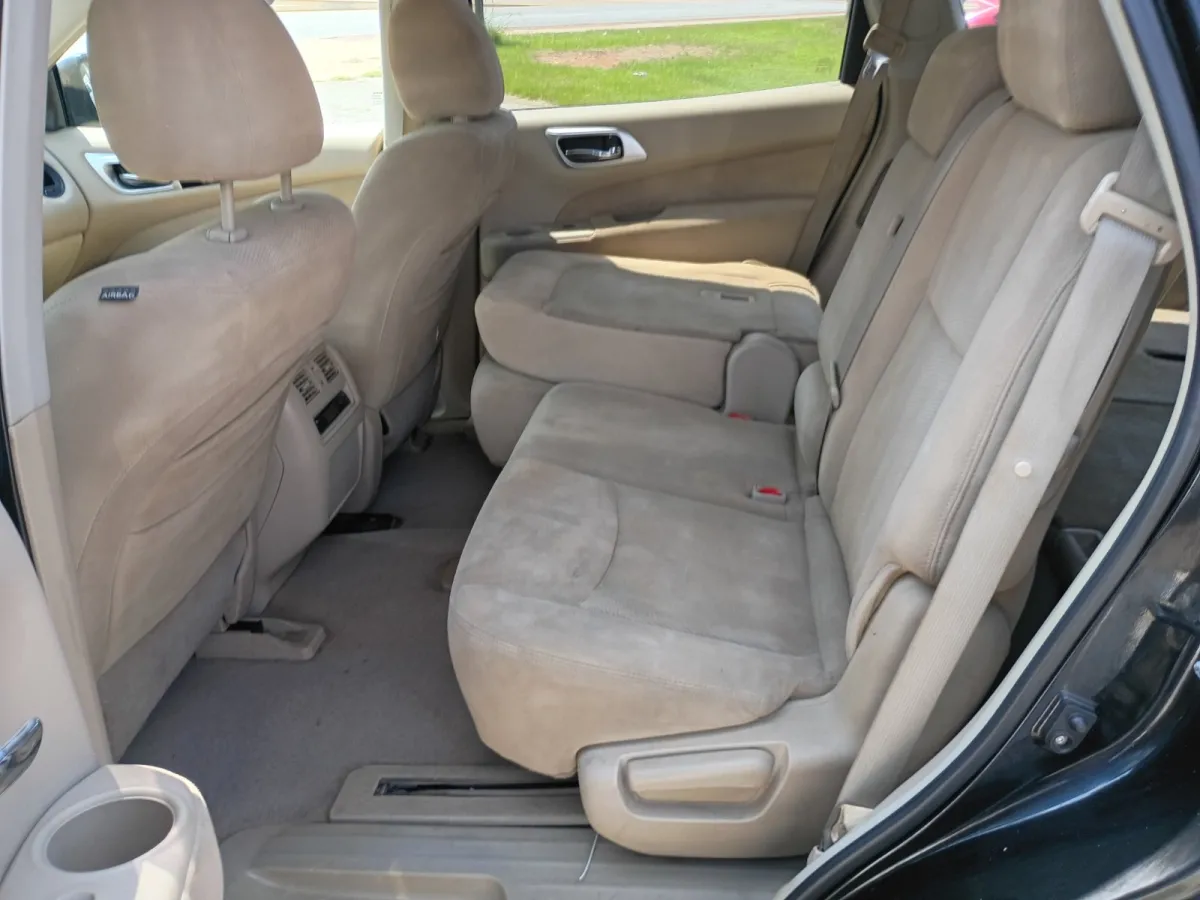 2013 Nissan Pathfinder — image 6