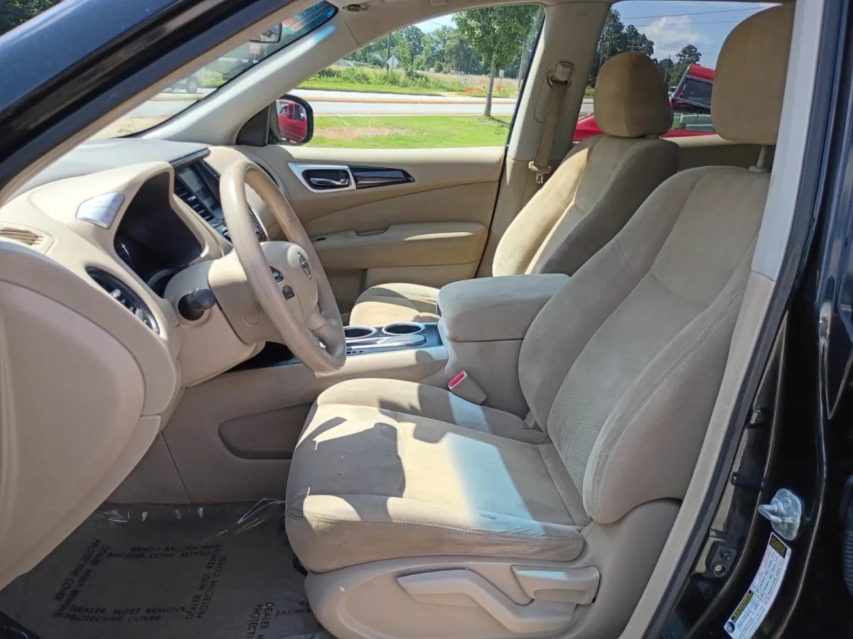 2013 Nissan Pathfinder — image 7