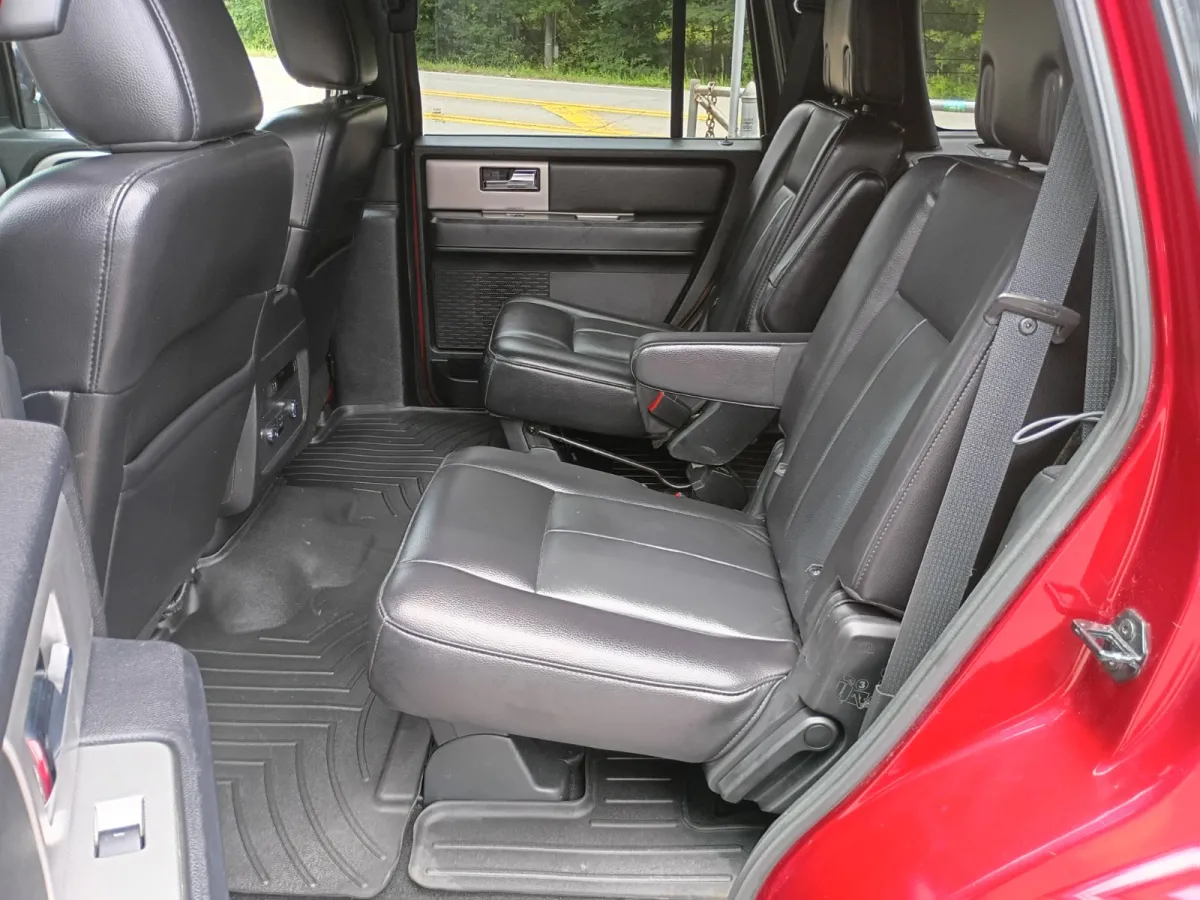 2016 Ford Expedition — image 5