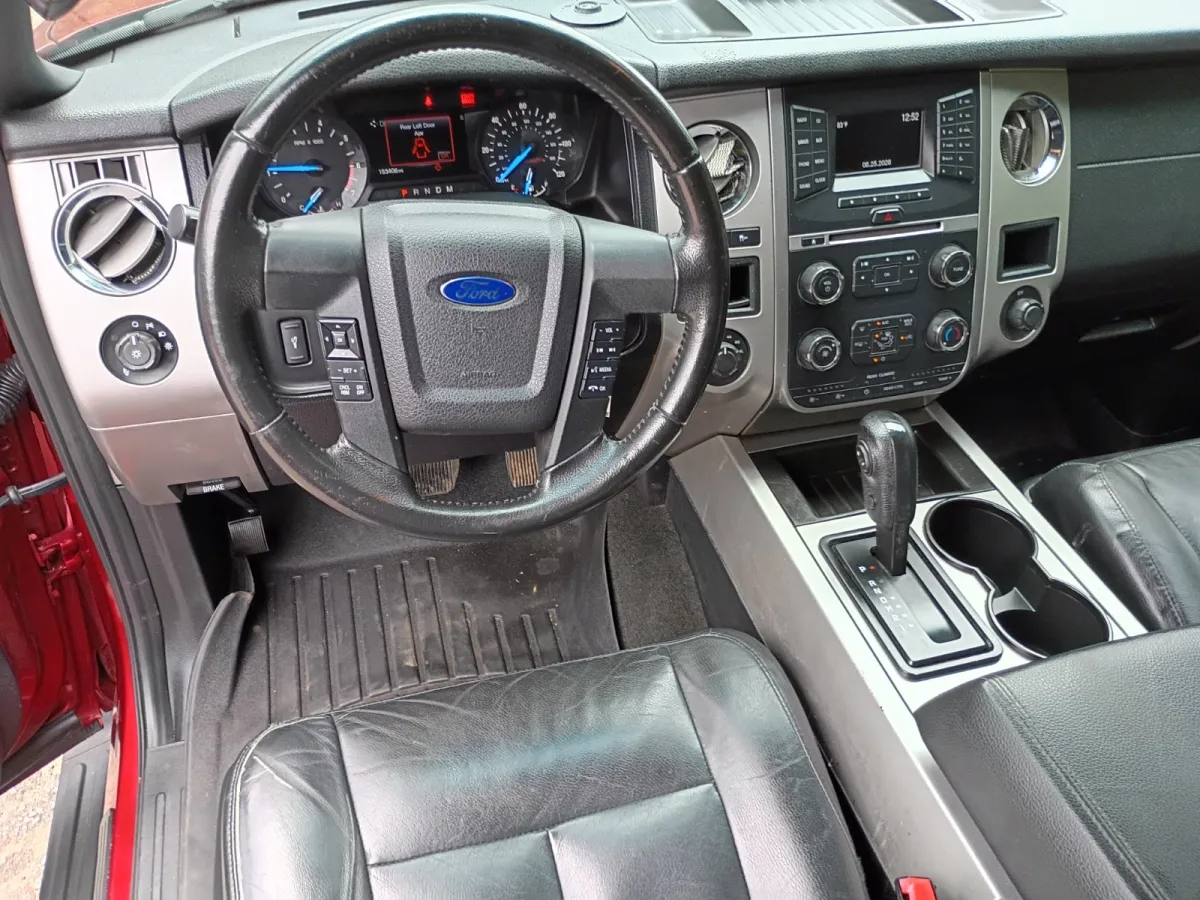 2016 Ford Expedition — image 7