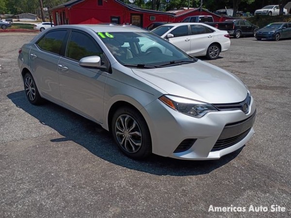 2016 Toyota Corolla — image 2