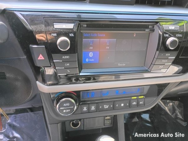 2016 Toyota Corolla — image 8