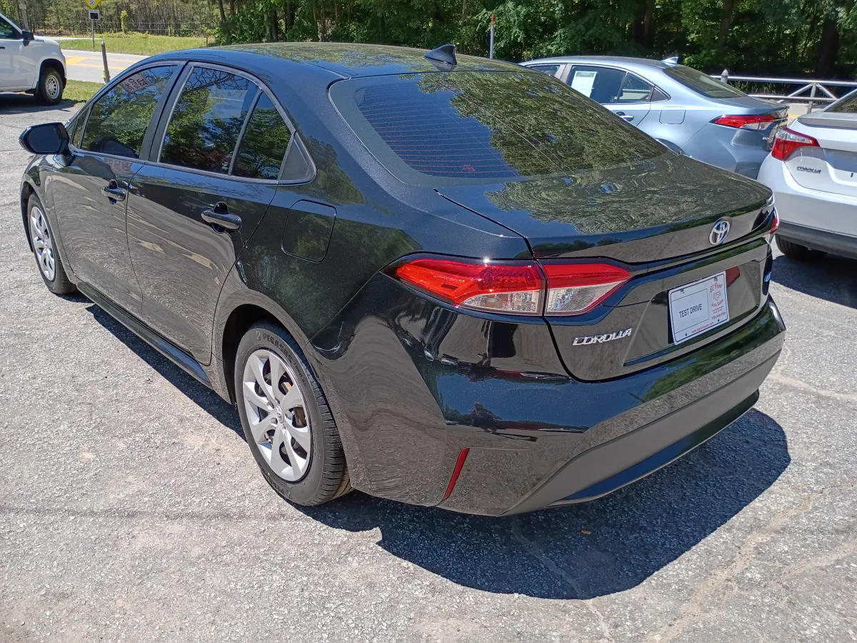 2021 Toyota Corolla — image 3