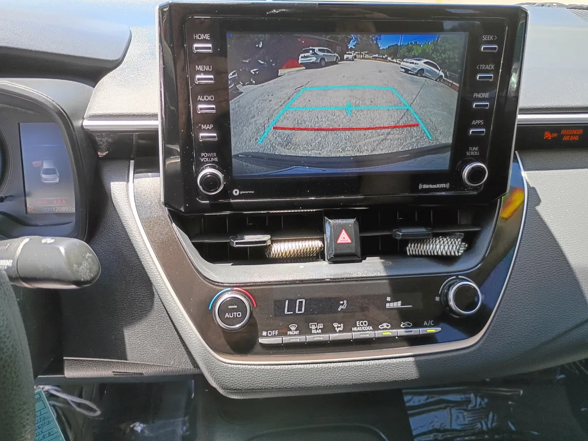 2021 Toyota Corolla — image 8