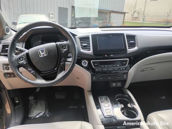 2016 Honda Pilot — image 8