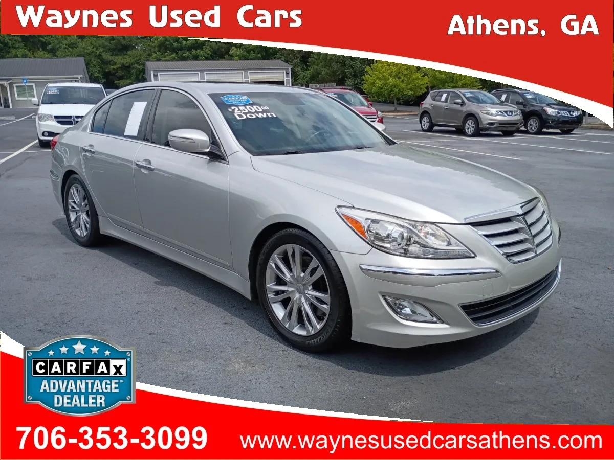 2013 Hyundai Genesis — image 1