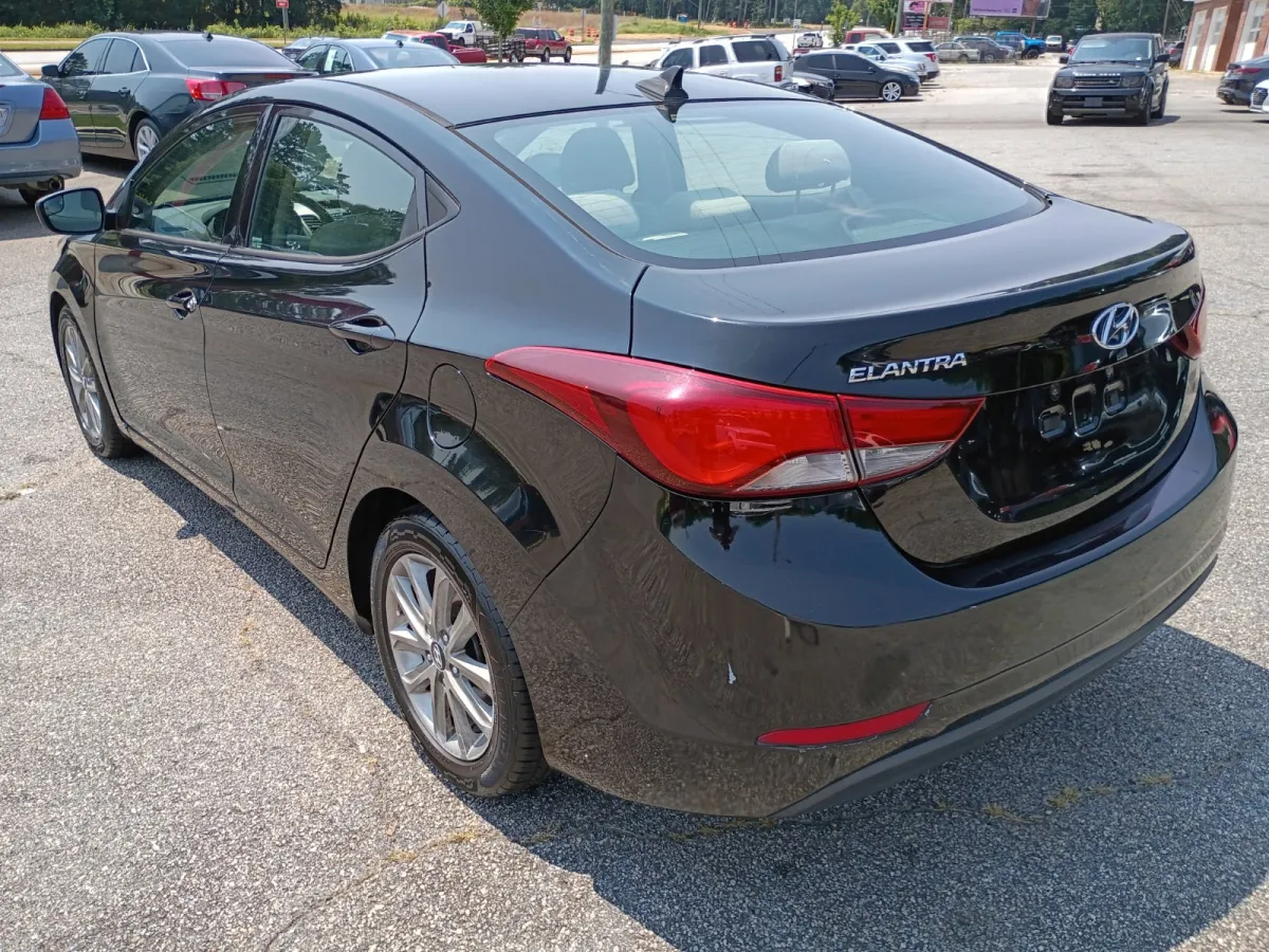 2014 Hyundai Elantra — image 3
