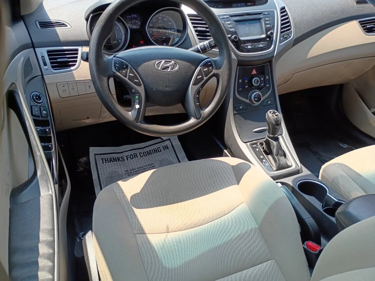 2014 Hyundai Elantra — image 4