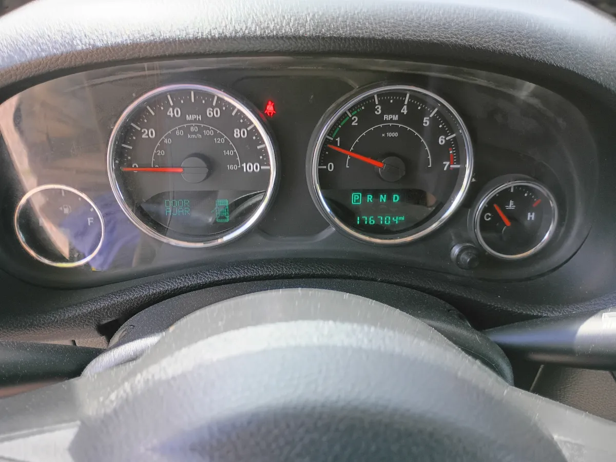2016 Jeep Wrangler — image 5