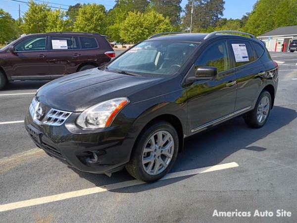 2013 Nissan Rogue — image 2